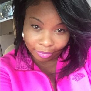 Meet your Posher, Evonia